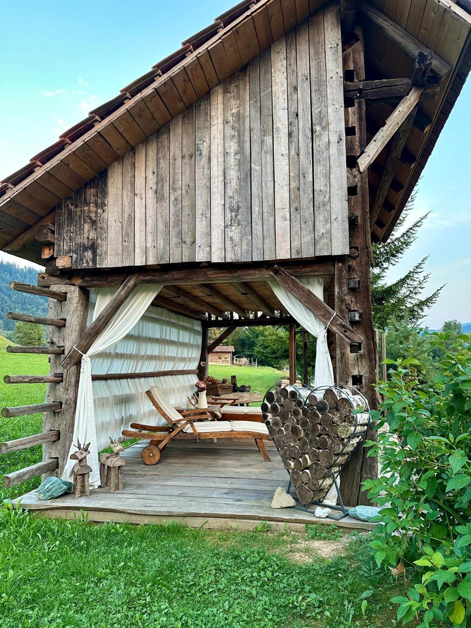 Glamping Savinja Hotel Ljubno ภายนอก รูปภาพ